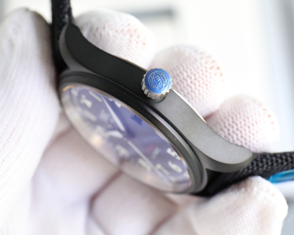 アイ・ダブリュー・シー角部分ディテール